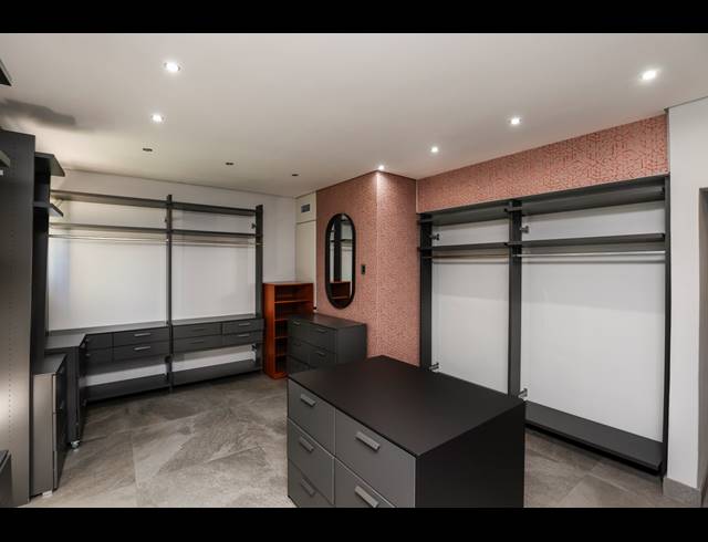3 BEDROOM APARTMENT TO LET IN MUSGRAVE